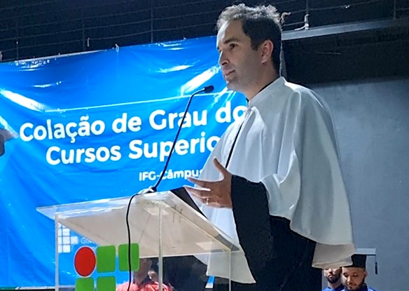 Reitoria Professor Vinicius Ferreira representa reitora do IFG